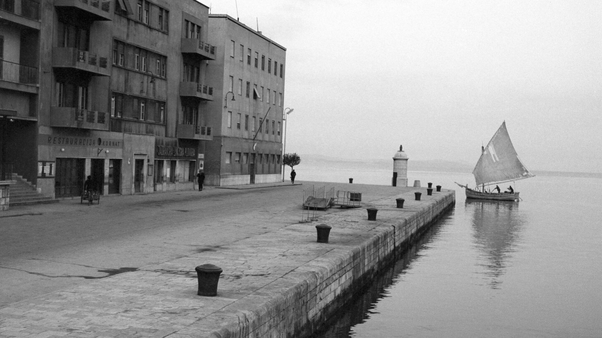 IL PORTO DI ZARA NELLA STORIA image