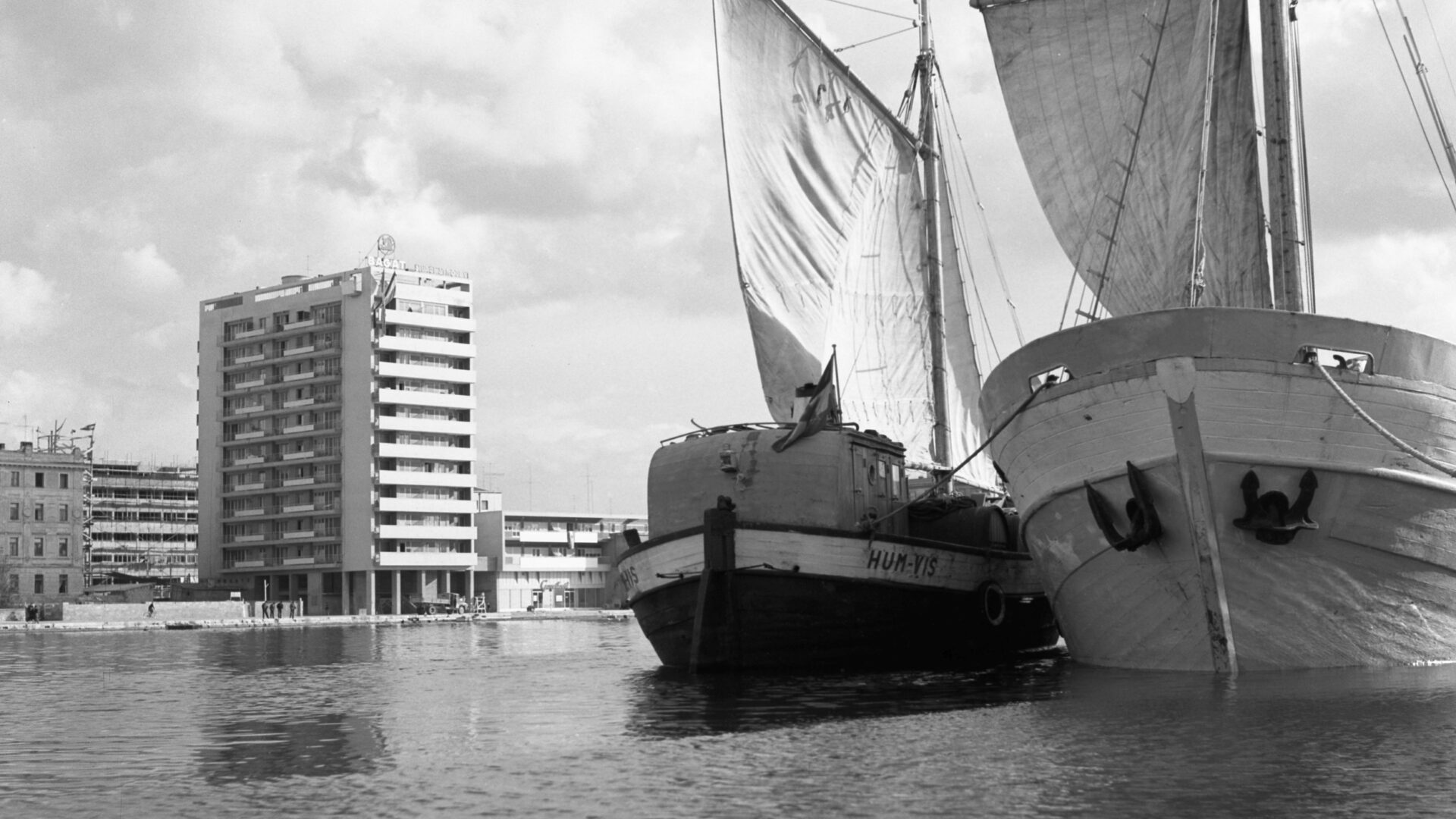 IL PORTO DI ZARA NELLA STORIA image