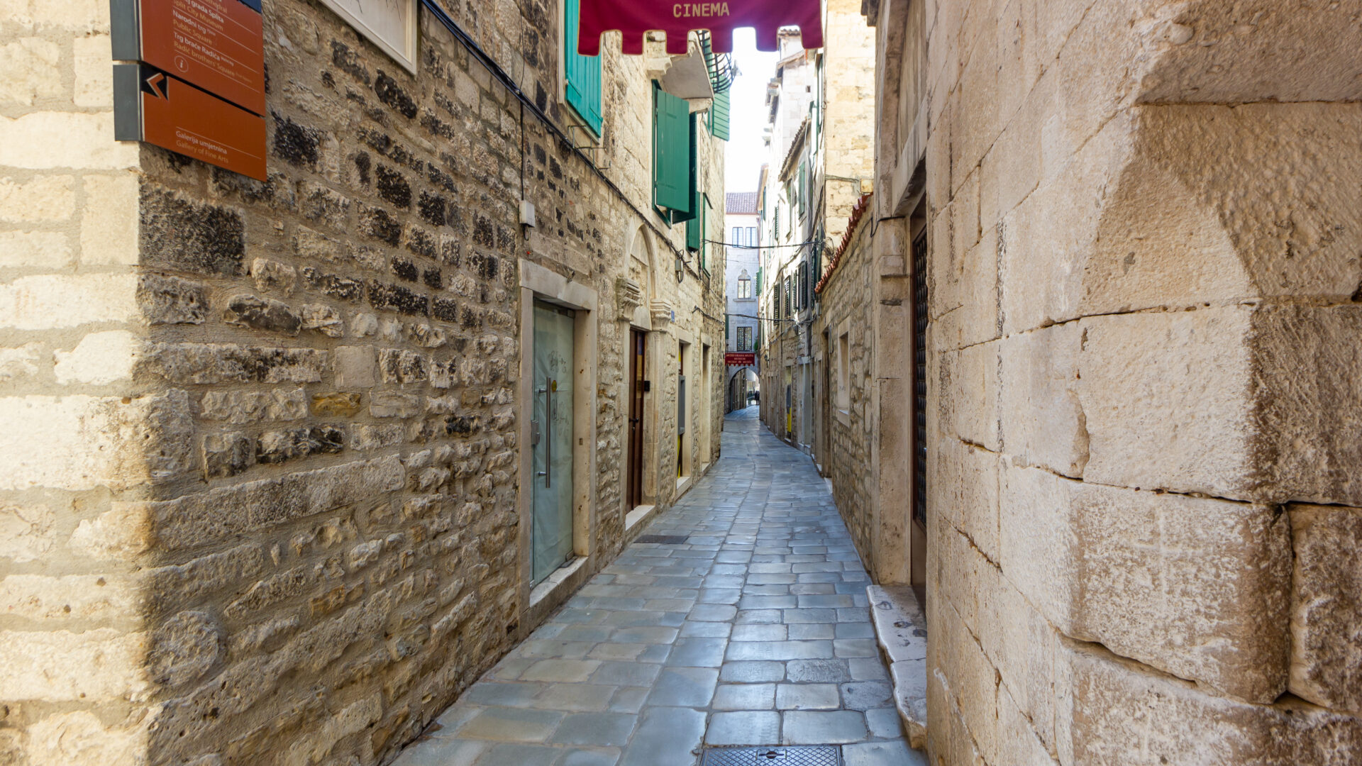 La Porta Argentea image