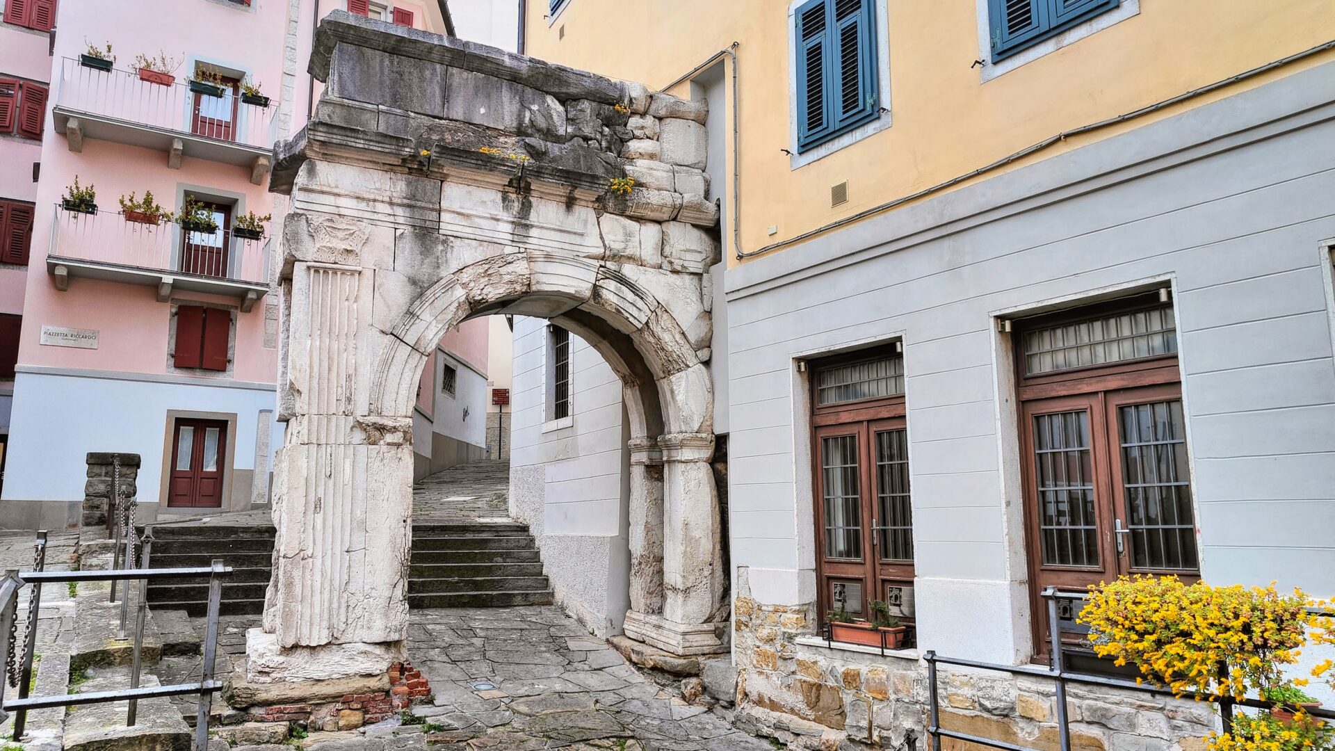 ARCO DI RICCARDO image