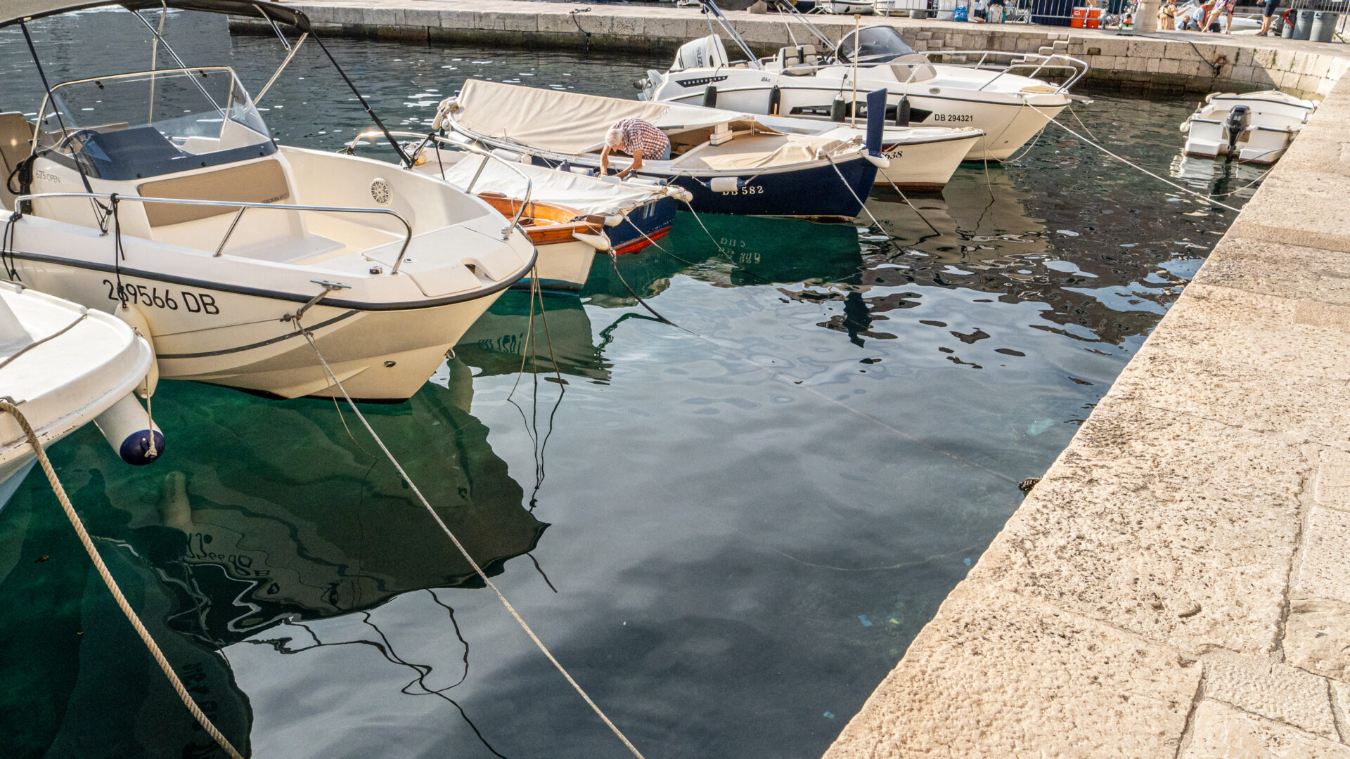 TROKUTASKI GAT image