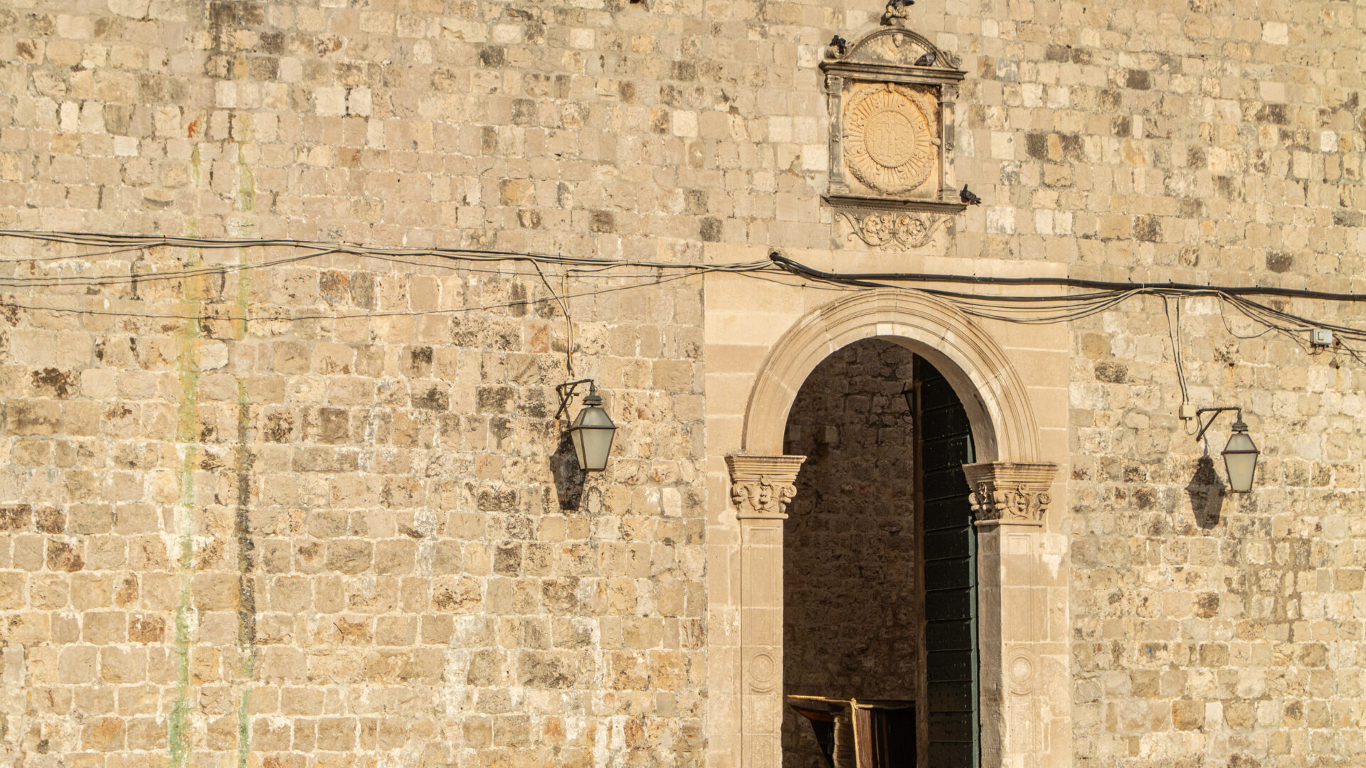PORTA DI PONTA image