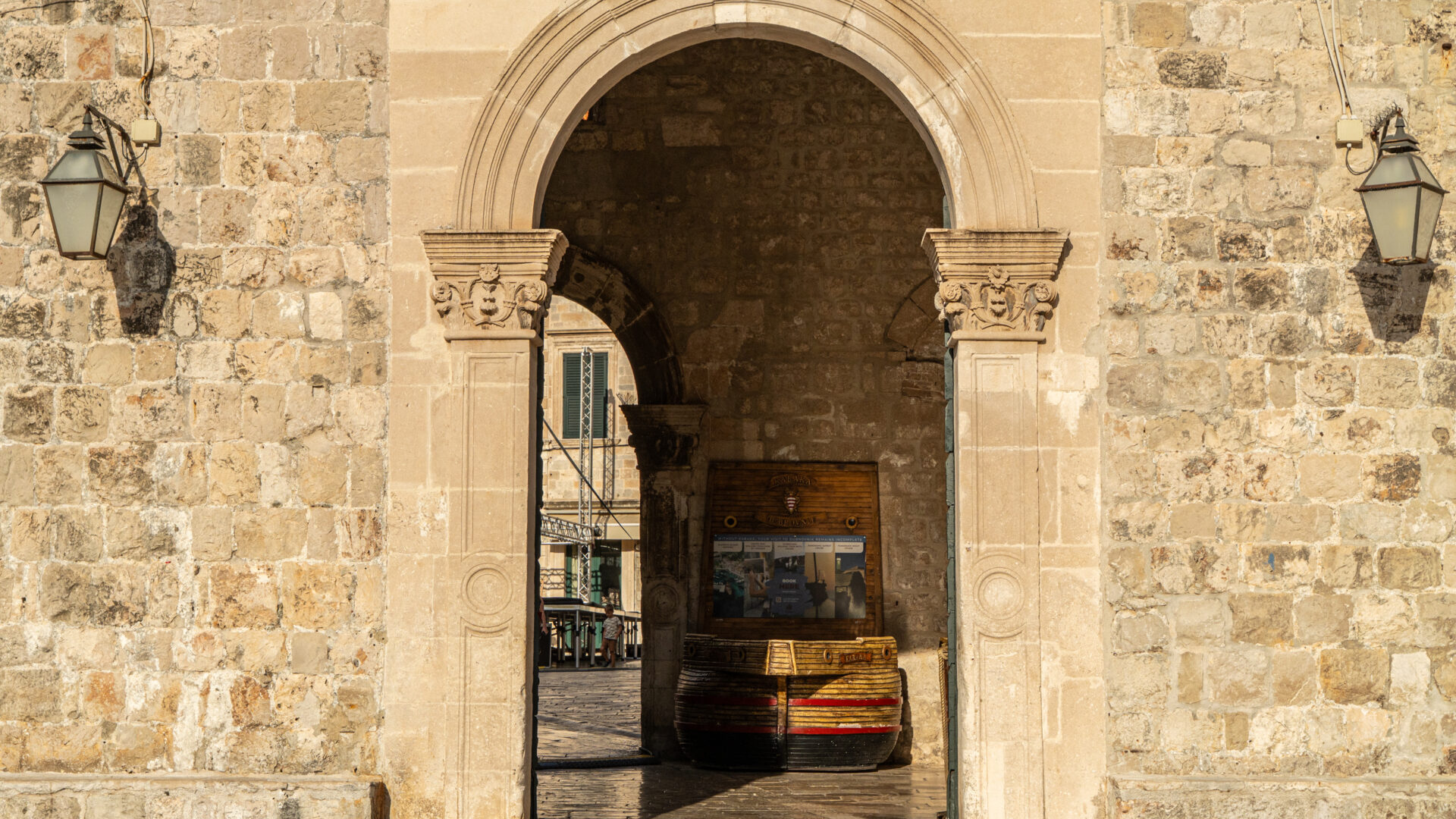 PORTA DI PONTA image