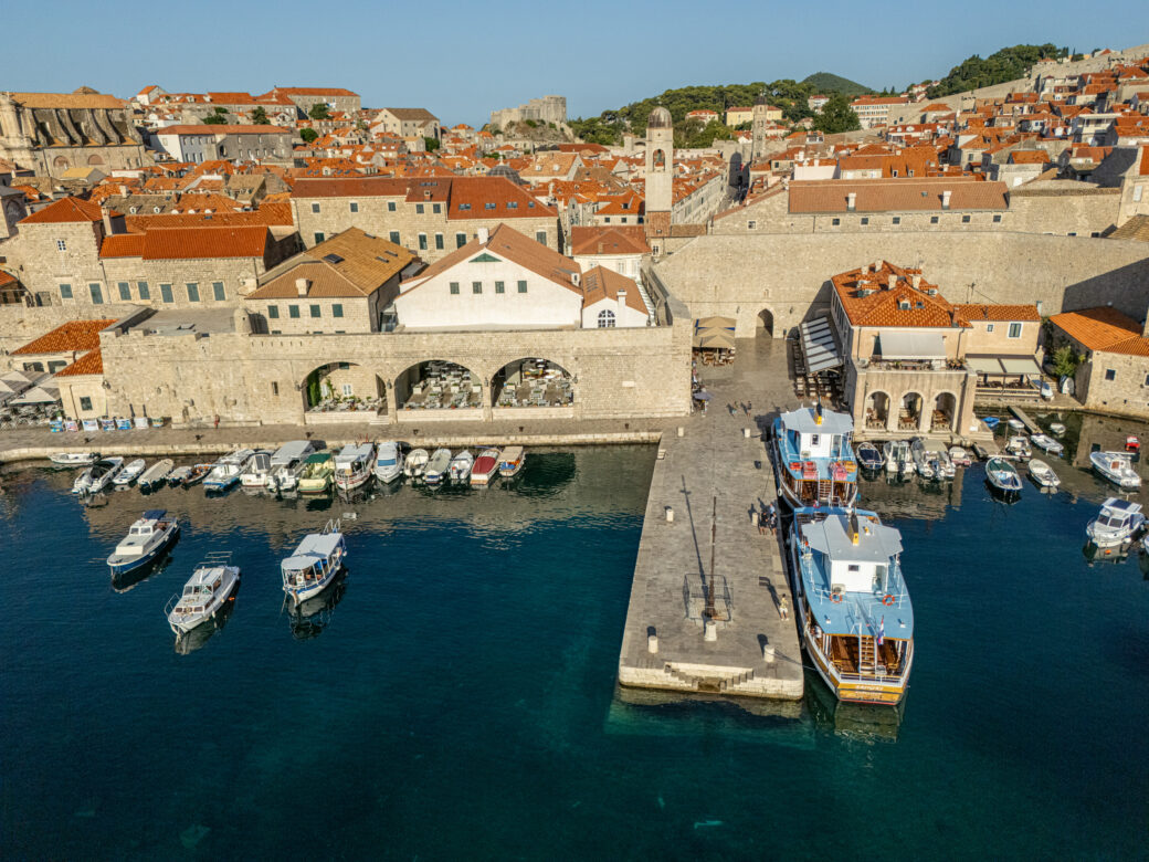 MOLO DELLA PESCHERIA image