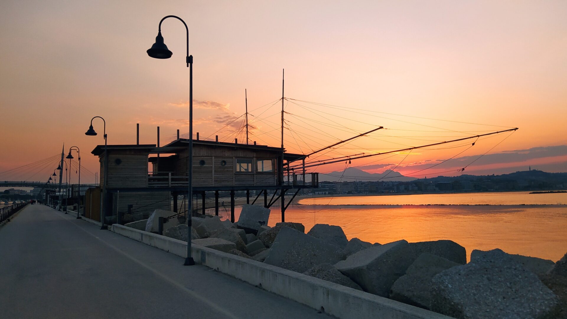The Trabocchi Coast: charm, history and nature suspended over the sea image
