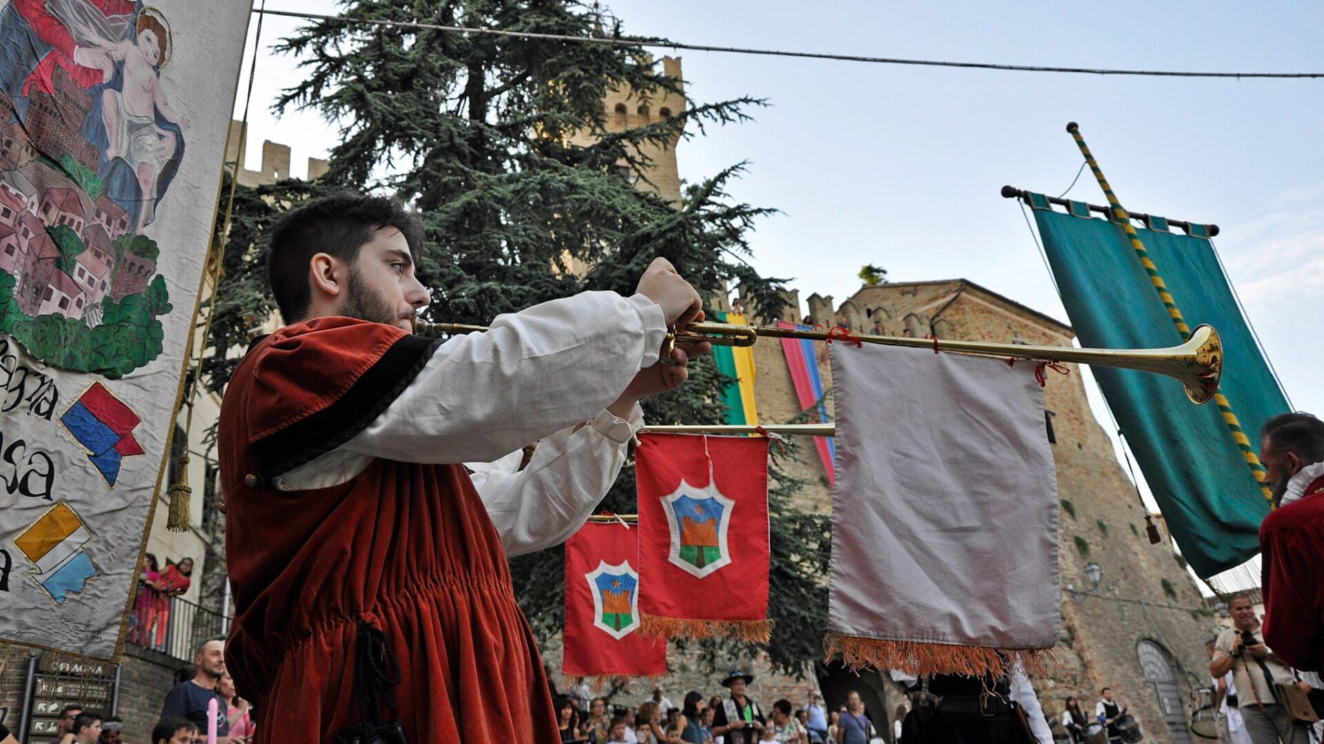Offagna: putovanje u srednji vijek između povijesti, tradicija i magije image