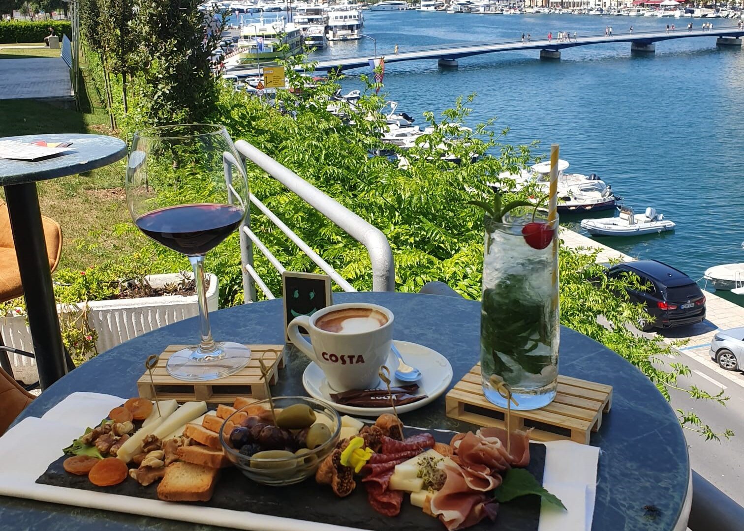 Boce Maraschina i liker Maraschino image