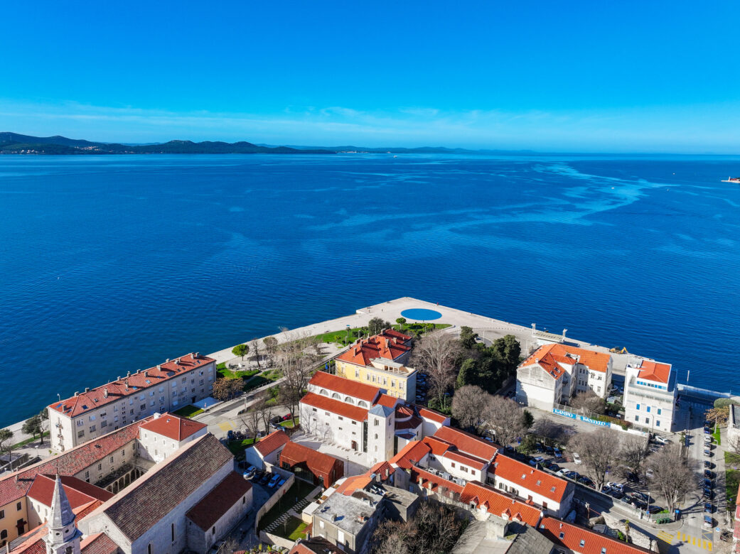 Povijesni pregled zadarske Rive image