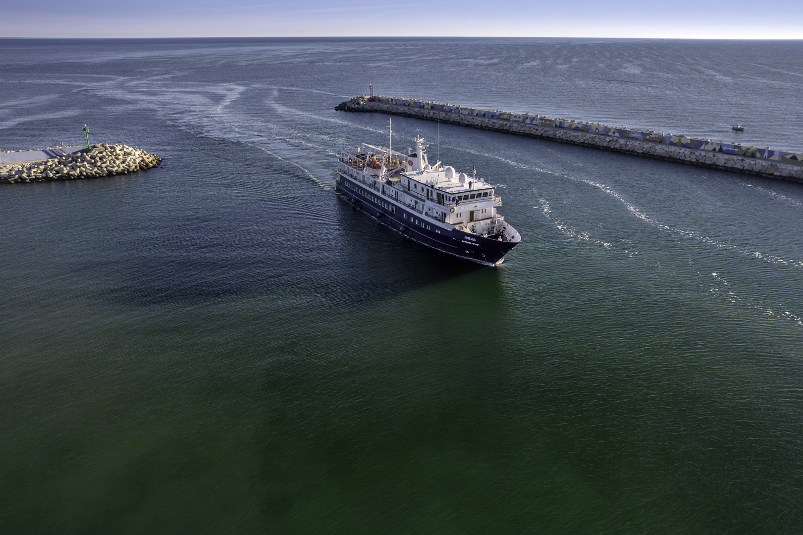 A BRIDGE BETWEEN THE CITY AND THE SEA: THE PORT OF PESARO image