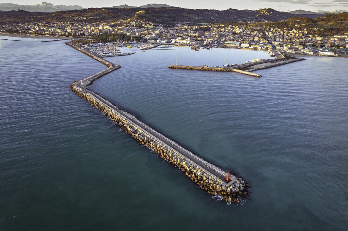 THE SEA AS A VOCATION: THE PORT OF SAN BENEDETTO DEL TRONTO image