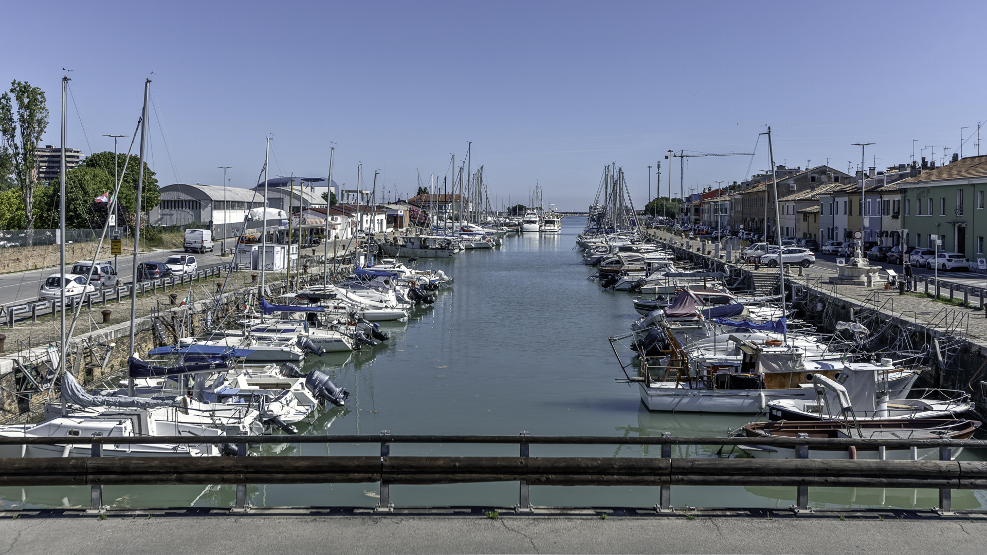 A BRIDGE BETWEEN THE CITY AND THE SEA: THE PORT OF PESARO image